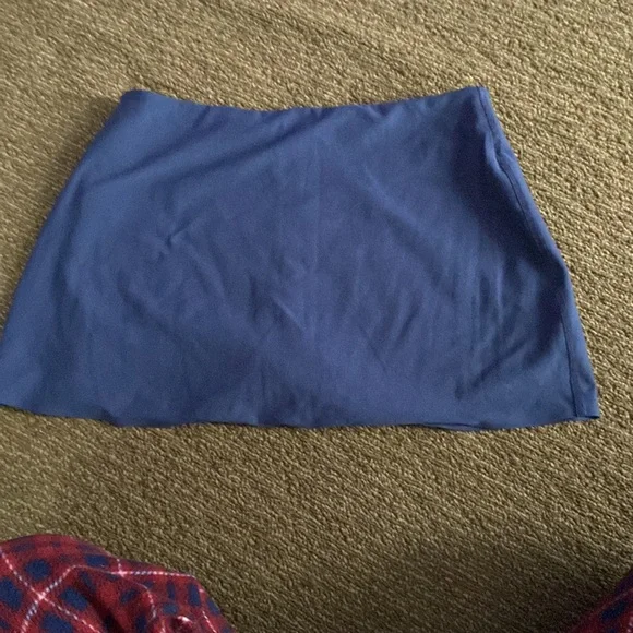 Nike skirt/ short - Picture 2 of 3